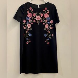 Xhilaration Floral Shirt Dress. Size M